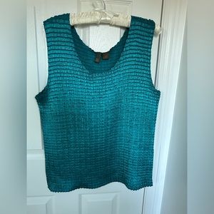 Teal sleeveless blouse